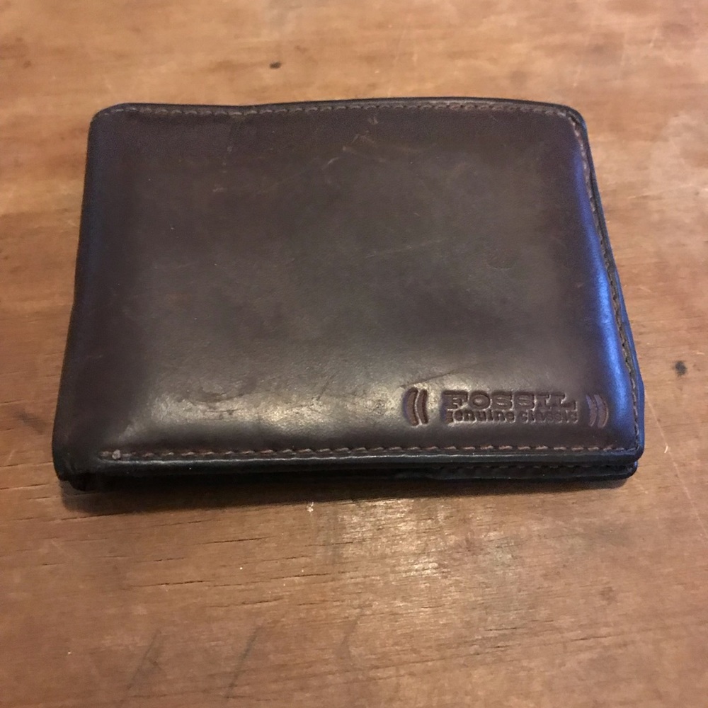 Men’s fossil wallet